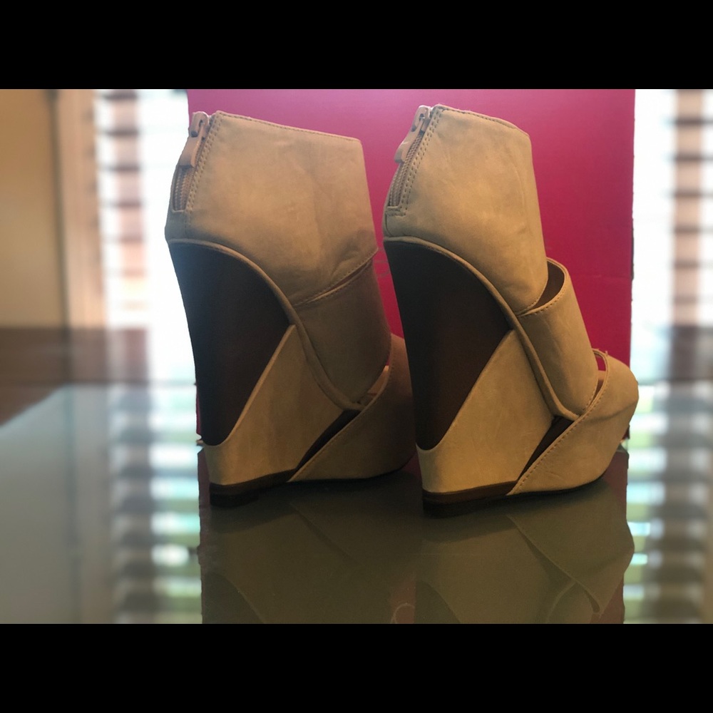 ShoeDazzle Heels
